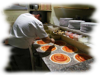 Ristorante Pizzeria Il Rinascente - Condimento Pizza